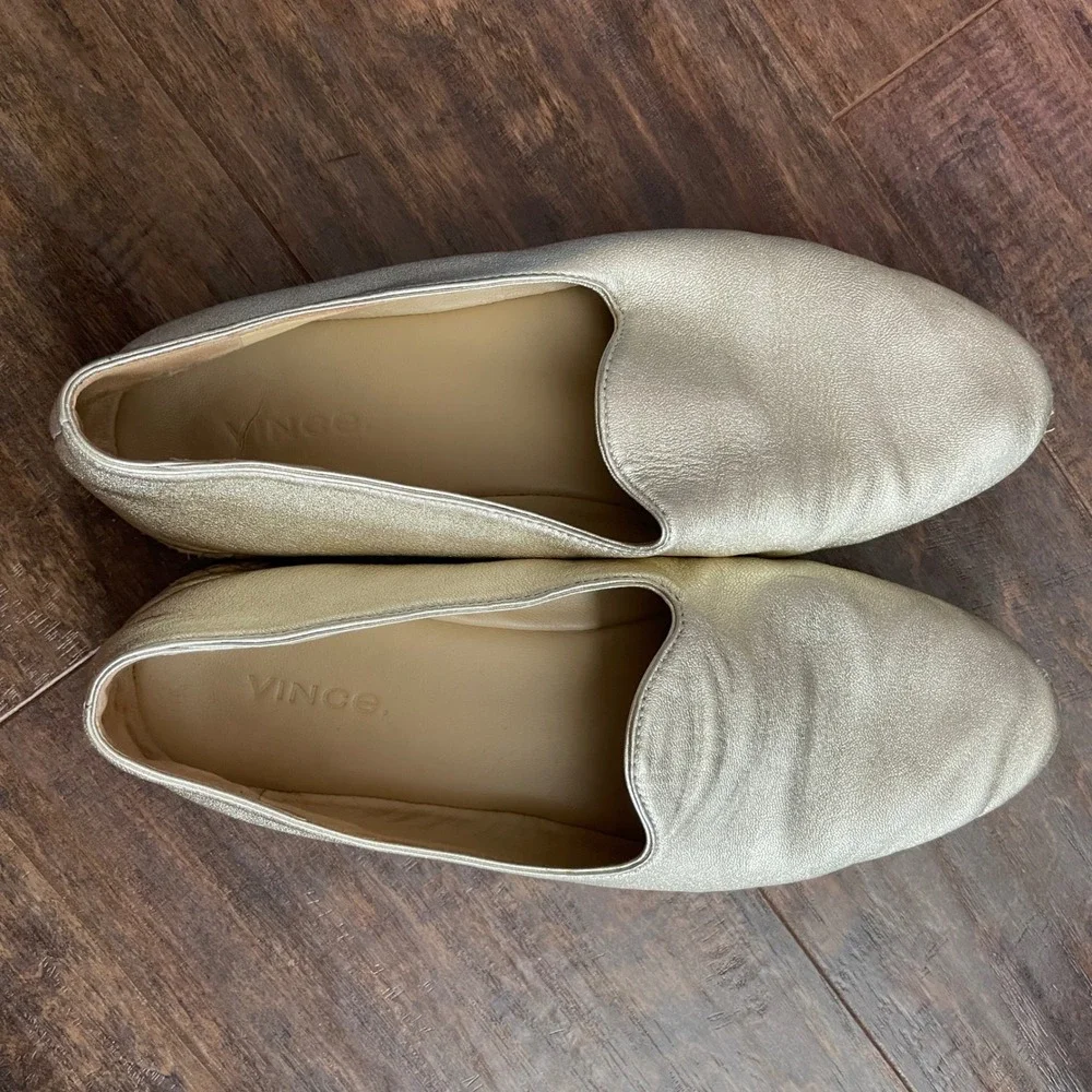 Vince Espadrille Flats Womens 7 Gold Metallic Leather Slip On Loafers Chic